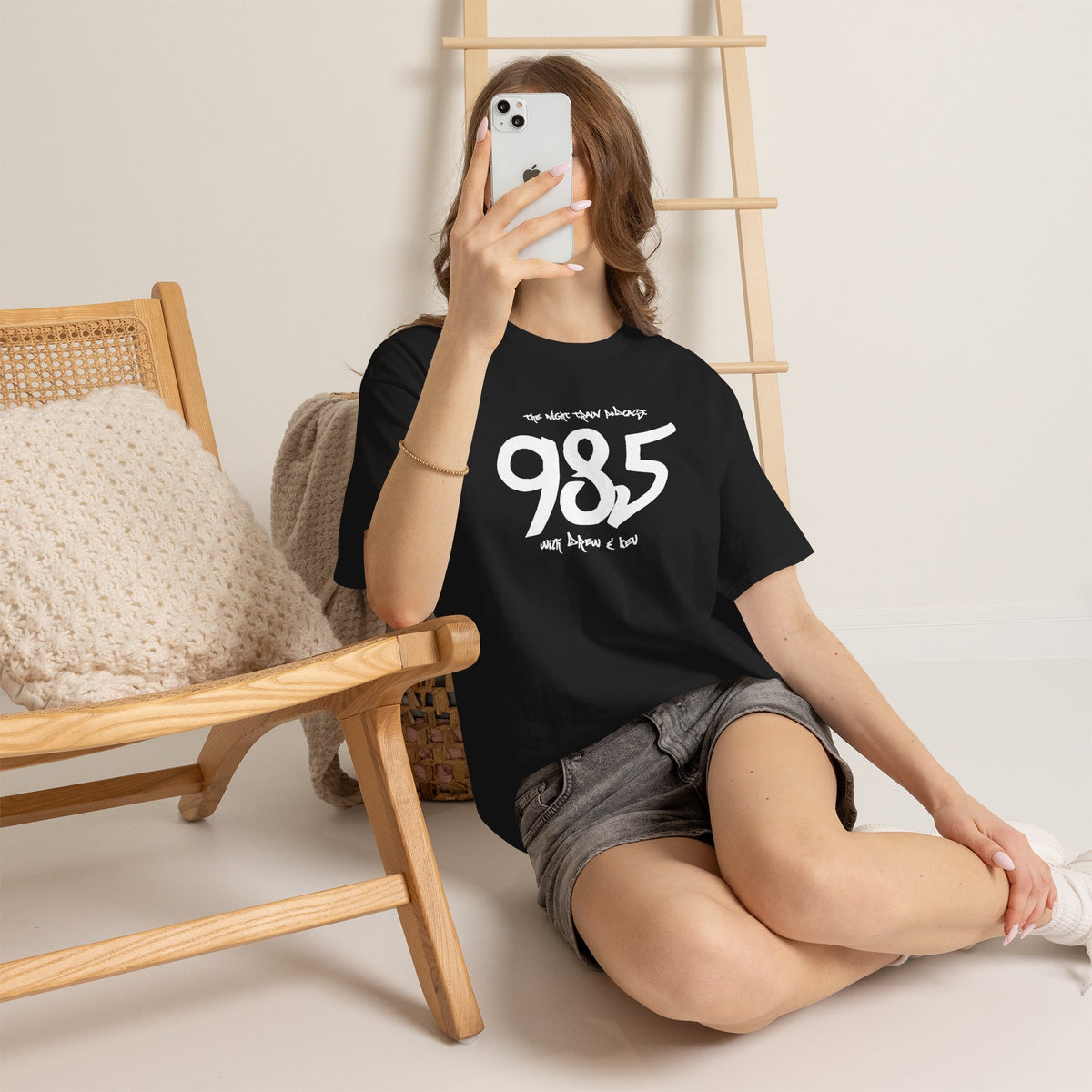 985 Area Code T-Shirt — Bold Handwritten Design with '985'